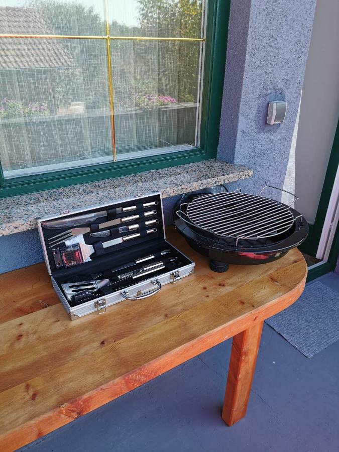 APARTMAN i SOBA HADELA Sveti Martin Na Muri Eksteriør billede